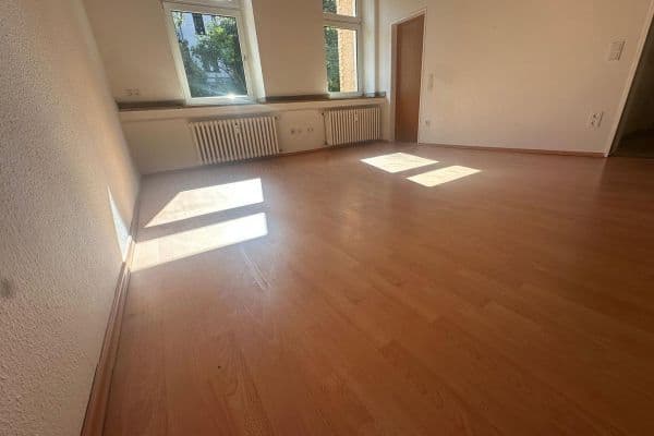 Prenájom bytu 1-izbový 38 m², Wuppertal, Severné Porýnie - Westfálsko Prenájom bytu 1-izbový 38 m², Wuppertal, Severné Porýnie - Westfálsko