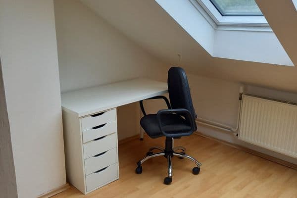 Prenájom bytu 4-izbový 85 m², Týnec nad Sázavou Prenájom bytu 4-izbový 85 m², Týnec nad Sázavou