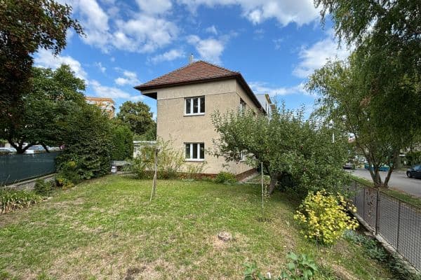 Prenájom domu 105 m², pozemok 290 m², Nad Krocínkou, Praha Prenájom domu 105 m², pozemok 290 m², Nad Krocínkou, Praha