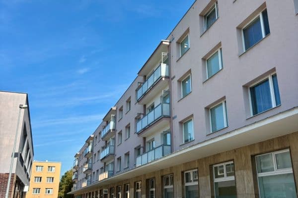Prenájom bytu 2-izbový 54 m², Bludovická, Praha Prenájom bytu 2-izbový 54 m², Bludovická, Praha