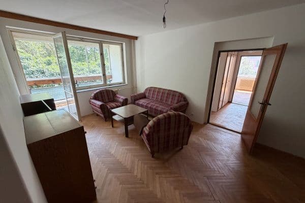 Predaj bytu 3-izbový 72 m², Plzeňská, Praha Predaj bytu 3-izbový 72 m², Plzeňská, Praha