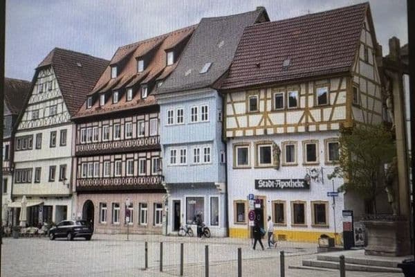 Prenájom bytu 3-izbový 107 m², Ochsenfurt Prenájom bytu 3-izbový 107 m², Ochsenfurt