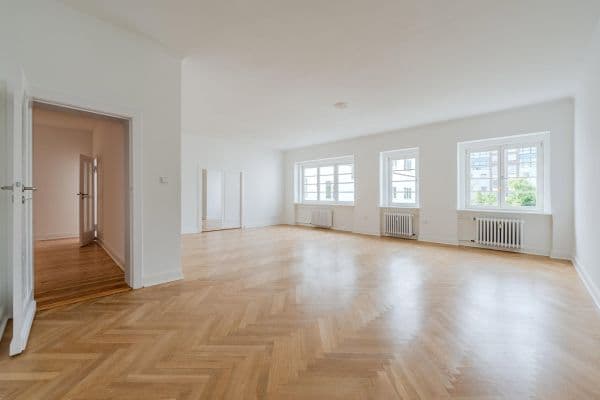 Predaj bytu 4-izbový 148 m², Düsseldorfer Str. 34, Berlin, Berlín Predaj bytu 4-izbový 148 m², Düsseldorfer Str. 34, Berlin, Berlín