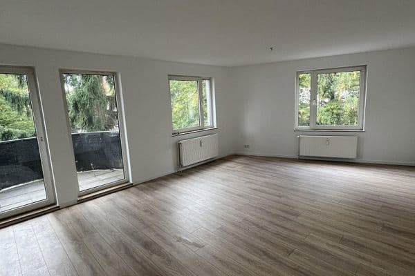 Prenájom bytu 3-izbový 79 m², Wuppertal, Severné Porýnie - Westfálsko Prenájom bytu 3-izbový 79 m², Wuppertal, Severné Porýnie - Westfálsko