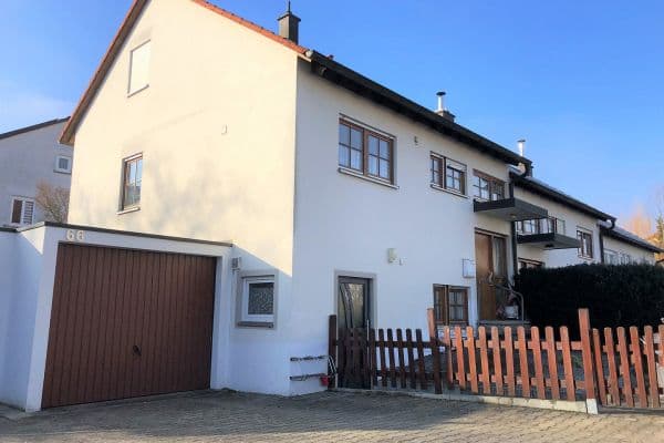 Predaj domu 122 m², pozemok 229 m², Schickhardtstr. 66, Reutlingen Predaj domu 122 m², pozemok 229 m², Schickhardtstr. 66, Reutlingen