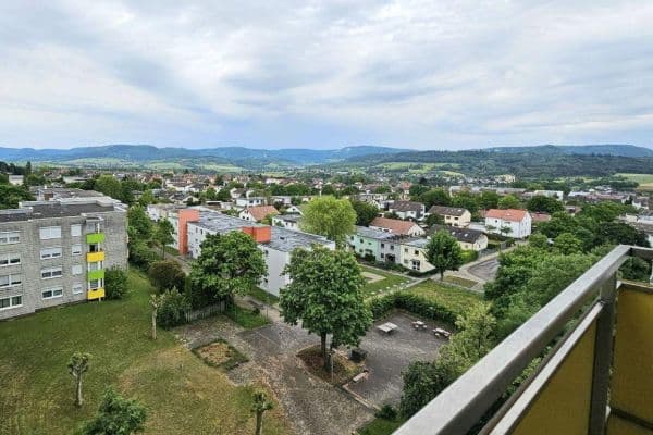 Prenájom bytu 3-izbový 85 m², Schwäbisch Gmünd, Bádensko-Wurttembersko Prenájom bytu 3-izbový 85 m², Schwäbisch Gmünd, Bádensko-Wurttembersko