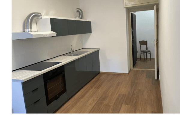 Prenájom bytu 1-izbový 35 m², Jankovcova, Praha Prenájom bytu 1-izbový 35 m², Jankovcova, Praha