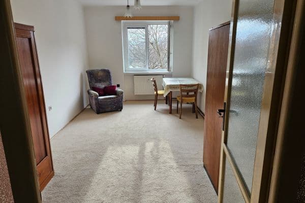 Prenájom bytu 2-izbový 57 m², Kolbenova, Praha Prenájom bytu 2-izbový 57 m², Kolbenova, Praha