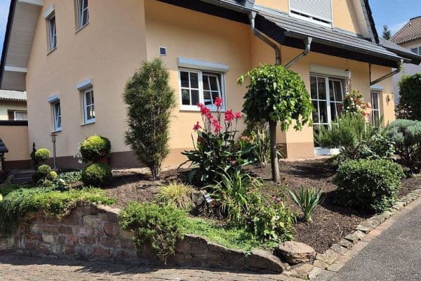 Predaj domu 160 m², pozemok 394 m², Alte Steigstraße 1, Bammental Predaj domu 160 m², pozemok 394 m², Alte Steigstraße 1, Bammental