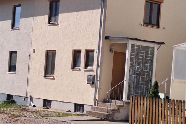 Predaj domu 120 m², pozemok 324 m², Grafing bei München, Bavorsko Predaj domu 120 m², pozemok 324 m², Grafing bei München, Bavorsko