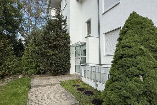 Prenájom bytu 3-izbový 75 m², Hirtenholzstraße 2, Leipzig, Sasko Prenájom bytu 3-izbový 75 m², Hirtenholzstraße 2, Leipzig, Sasko