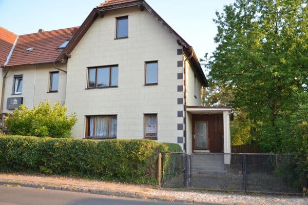 Predaj domu 166 m², pozemok 553 m², Gothaer Str. 4, Ohrdruf Predaj domu 166 m², pozemok 553 m², Gothaer Str. 4, Ohrdruf