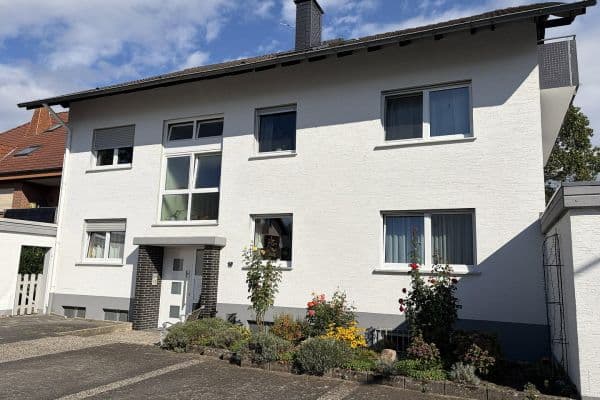 Prenájom bytu 3-izbový 104 m², Paderborn, Severné Porýnie - Westfálsko Prenájom bytu 3-izbový 104 m², Paderborn, Severné Porýnie - Westfálsko