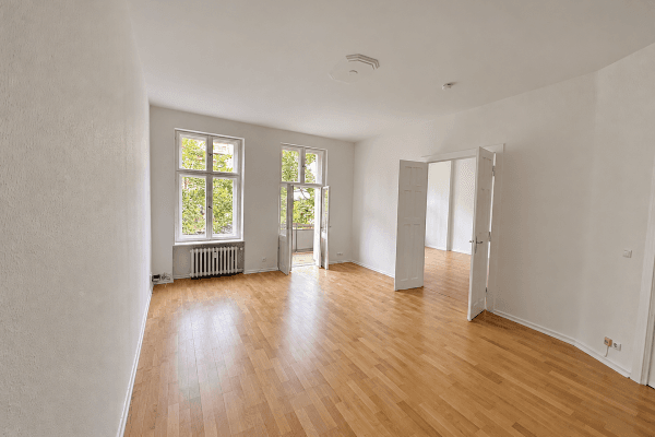 Prenájom bytu 4-izbový 127 m², Duisburgerstr., Berlin, Berlín Prenájom bytu 4-izbový 127 m², Duisburgerstr., Berlin, Berlín