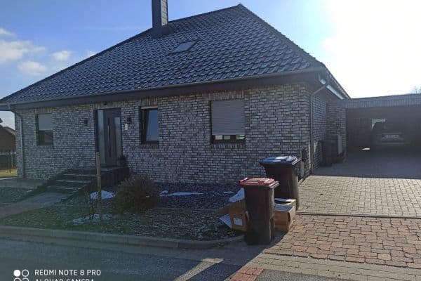 Predaj domu 225 m², pozemok 630 m², Am Ortsfeld 22, Bad Münder OT Bakede Predaj domu 225 m², pozemok 630 m², Am Ortsfeld 22, Bad Münder OT Bakede
