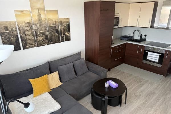 Prenájom bytu 2-izbový 50 m², Hlavná, Nová Dedinka Prenájom bytu 2-izbový 50 m², Hlavná, Nová Dedinka