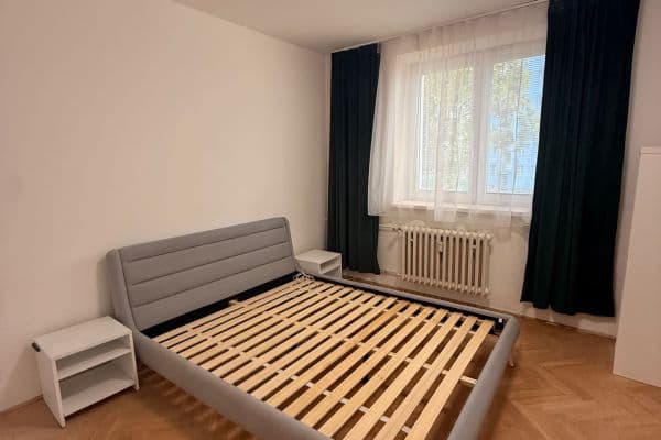 Prenájom bytu 2-izbový 47 m², Pionýrská, Olomouc Prenájom bytu 2-izbový 47 m², Pionýrská, Olomouc