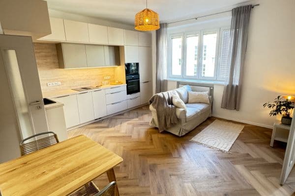 Predaj bytu 2-izbový 48 m², Nad Kajetánkou, Praha Predaj bytu 2-izbový 48 m², Nad Kajetánkou, Praha