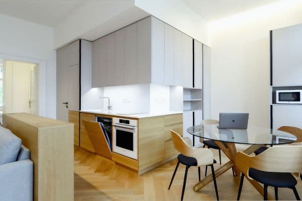 Prenájom bytu 2-izbový 56 m², Na Bělidle, Prague Prenájom bytu 2-izbový 56 m², Na Bělidle, Prague