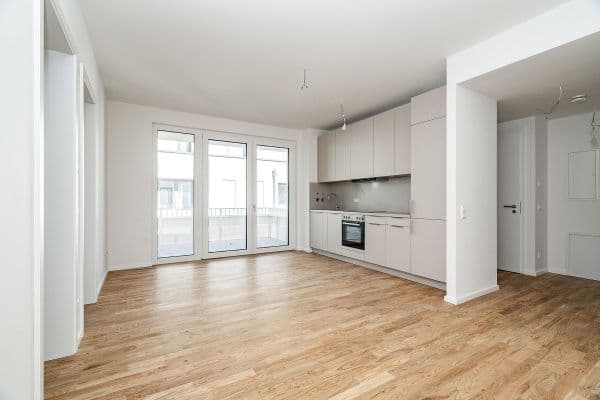 Prenájom bytu 3-izbový 74 m², Parkstraße 44, Berlin, Berlín Prenájom bytu 3-izbový 74 m², Parkstraße 44, Berlin, Berlín