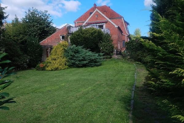 Predaj domu 240 m², pozemok 950 m², Osterholz-Scharmbeck Predaj domu 240 m², pozemok 950 m², Osterholz-Scharmbeck