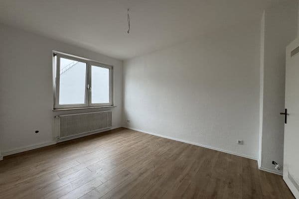 Prenájom bytu 3-izbový 71 m², Essener Straße 45a, Bochum Prenájom bytu 3-izbový 71 m², Essener Straße 45a, Bochum