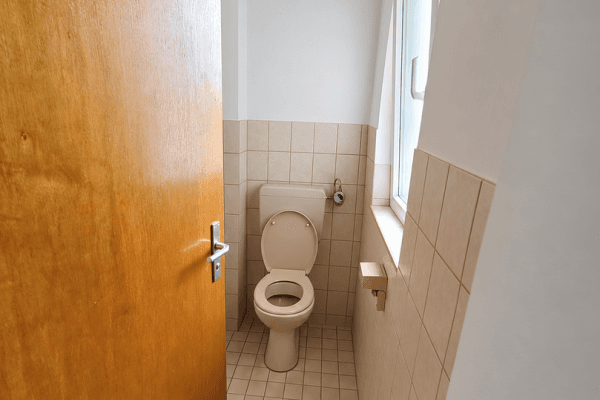 Prenájom bytu 4-izbový 110 m², Kurze Straße 4, Illingen, Bádensko-Wurttembersko Prenájom bytu 4-izbový 110 m², Kurze Straße 4, Illingen, Bádensko-Wurttembersko
