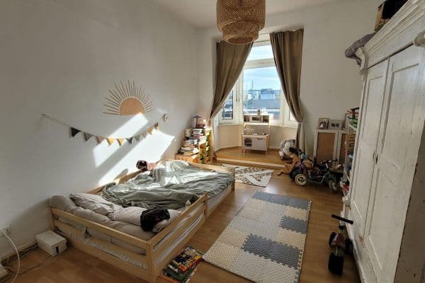 Prenájom bytu 2-izbový 77 m², Bahnstraße 6, Solingen Prenájom bytu 2-izbový 77 m², Bahnstraße 6, Solingen