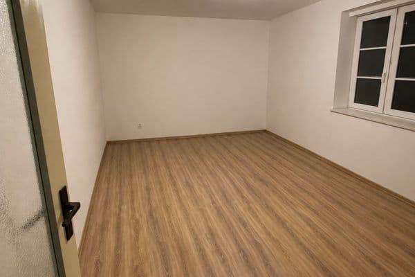 Prenájom bytu 1-izbový 35 m², Františka Palackého, Králíky Prenájom bytu 1-izbový 35 m², Františka Palackého, Králíky
