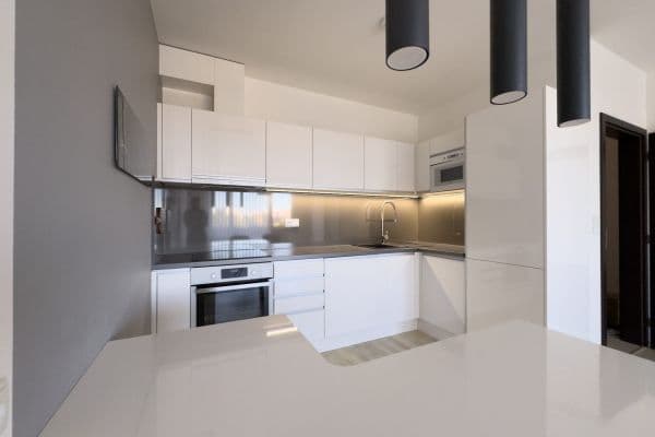 Predaj bytu 2-izbový 65 m², Rudolfa Holeky, Praha Predaj bytu 2-izbový 65 m², Rudolfa Holeky, Praha