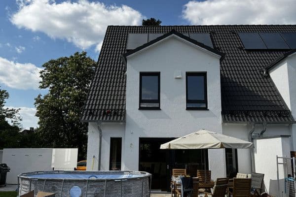 Predaj domu 137 m², pozemok 398 m², Heuweg 7c, Biburg Predaj domu 137 m², pozemok 398 m², Heuweg 7c, Biburg