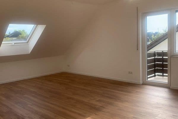 Prenájom bytu 4-izbový 79 m², Bruchköbel Prenájom bytu 4-izbový 79 m², Bruchköbel