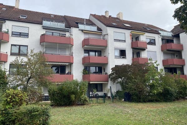 Prenájom bytu 3-izbový 92 m², Stadtbergen Prenájom bytu 3-izbový 92 m², Stadtbergen