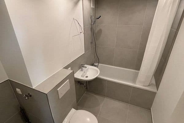 Prenájom bytu 2-izbový 69 m², Feldbergstr. 12, Heusenstamm Prenájom bytu 2-izbový 69 m², Feldbergstr. 12, Heusenstamm
