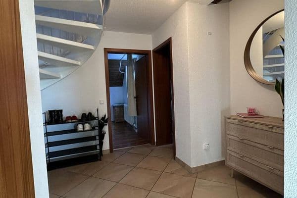 Prenájom bytu 2-izbový 77 m², Traubenstraße 27, Weinstadt - Endersbach Prenájom bytu 2-izbový 77 m², Traubenstraße 27, Weinstadt - Endersbach