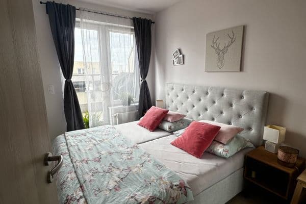 Prenájom bytu 2-izbový 50 m², Miloše Havla, Praha Prenájom bytu 2-izbový 50 m², Miloše Havla, Praha