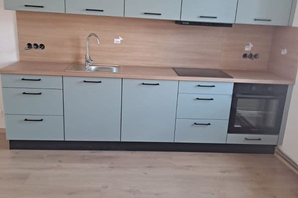 Prenájom bytu 2-izbový 60 m², Husova, Třeboň Prenájom bytu 2-izbový 60 m², Husova, Třeboň