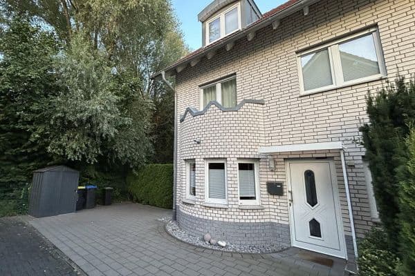 Predaj domu 132 m², pozemok 231 m², Paderborn, Severné Porýnie - Westfálsko Predaj domu 132 m², pozemok 231 m², Paderborn, Severné Porýnie - Westfálsko