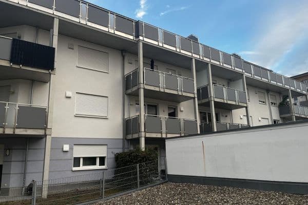 Prenájom bytu 2-izbový 55 m², Albertus-Magnus-Straße 28, Ingolstadt, Bavorsko Prenájom bytu 2-izbový 55 m², Albertus-Magnus-Straße 28, Ingolstadt, Bavorsko