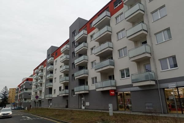 Prenájom bytu 2-izbový 53 m², Eduarda Hamburgera, Olomouc Prenájom bytu 2-izbový 53 m², Eduarda Hamburgera, Olomouc