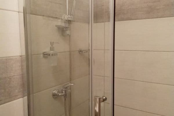 Prenájom bytu 1-izbový 42 m², Dolní náměstí, Olomouc Prenájom bytu 1-izbový 42 m², Dolní náměstí, Olomouc