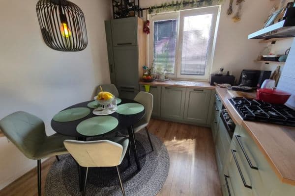 Predaj bytu 3-izbový 68 m², Herálecká III, Praha Predaj bytu 3-izbový 68 m², Herálecká III, Praha