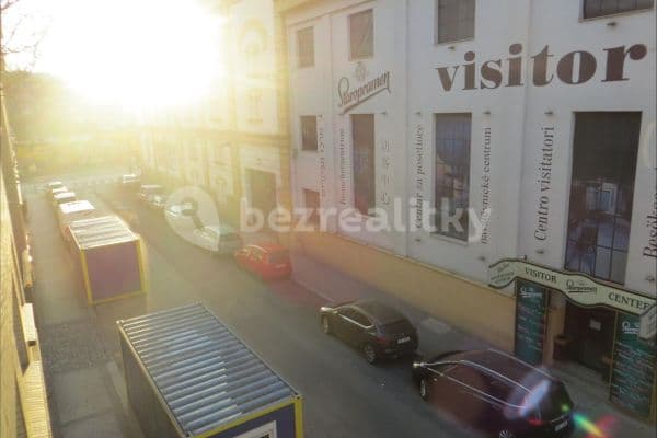 Prenájom bytu 3-izbový 65 m², Pivovarská, Praha Prenájom bytu 3-izbový 65 m², Pivovarská, Praha