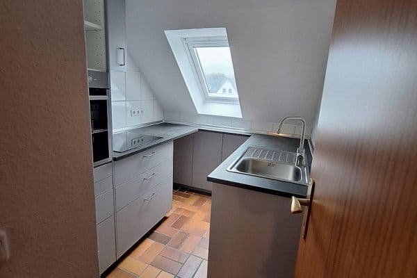 Prenájom bytu 2-izbový 55 m², Stieglitzweg 5, Lübeck, Šlezvicko-Holštajnsko Prenájom bytu 2-izbový 55 m², Stieglitzweg 5, Lübeck, Šlezvicko-Holštajnsko