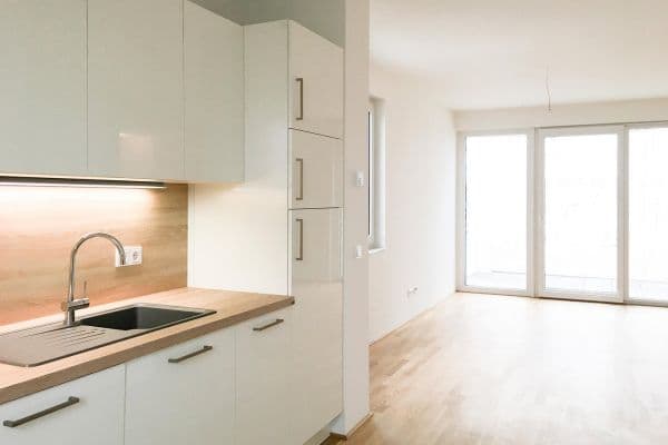 Prenájom bytu 2-izbový 69 m², Leberecht-Migge-Anlage 11, Frankfurt, Hesensko Prenájom bytu 2-izbový 69 m², Leberecht-Migge-Anlage 11, Frankfurt, Hesensko