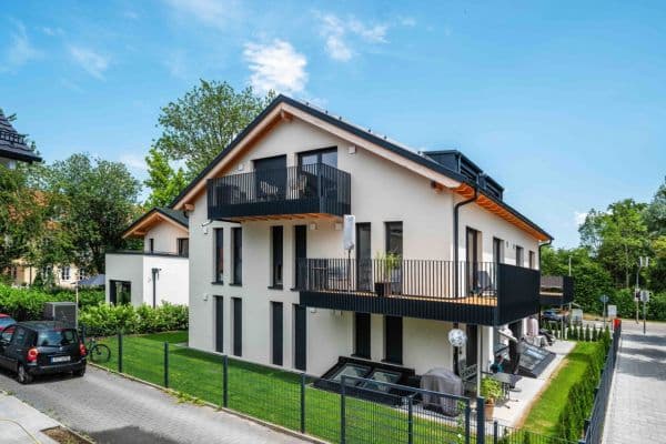 Prenájom bytu 5-izbový 126 m², Münchener Str 41A, Taufkirchen, Bavorsko Prenájom bytu 5-izbový 126 m², Münchener Str 41A, Taufkirchen, Bavorsko