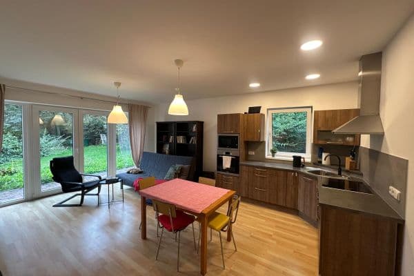 Prenájom bytu 2-izbový 60 m², Zahradní, Horní Bezděkov Prenájom bytu 2-izbový 60 m², Zahradní, Horní Bezděkov