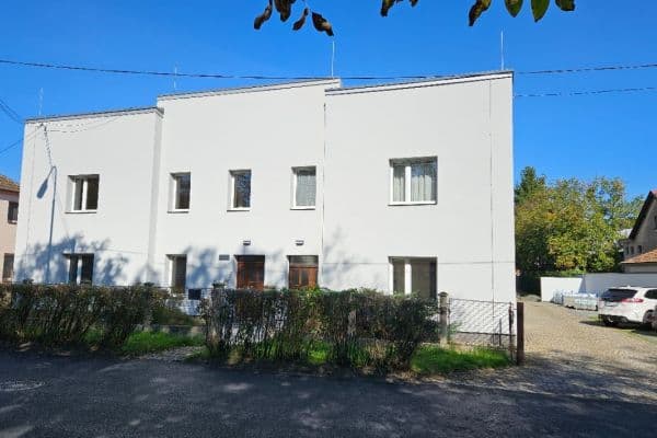 Prenájom bytu 5-izbový 120 m², U Bažantnice, Poděbrady, Středočeský kraj Prenájom bytu 5-izbový 120 m², U Bažantnice, Poděbrady, Středočeský kraj