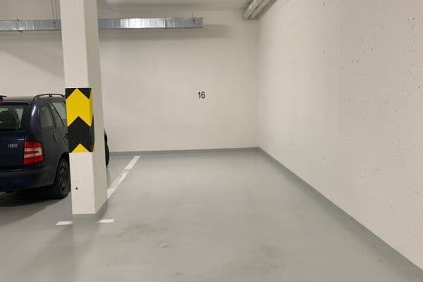 Prenájom garáže 12 m², Na Komořsku, Praha Prenájom garáže 12 m², Na Komořsku, Praha