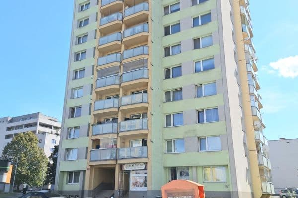 Prenájom bytu 3-izbový 70 m², Frýdecká, Praha Prenájom bytu 3-izbový 70 m², Frýdecká, Praha